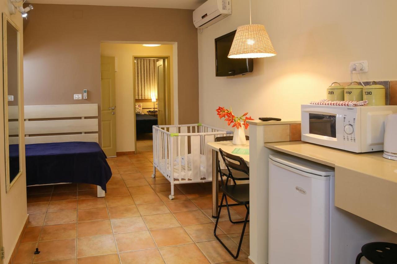 Shaar Hagolan Kibbutz Country Lodging ภายนอก รูปภาพ