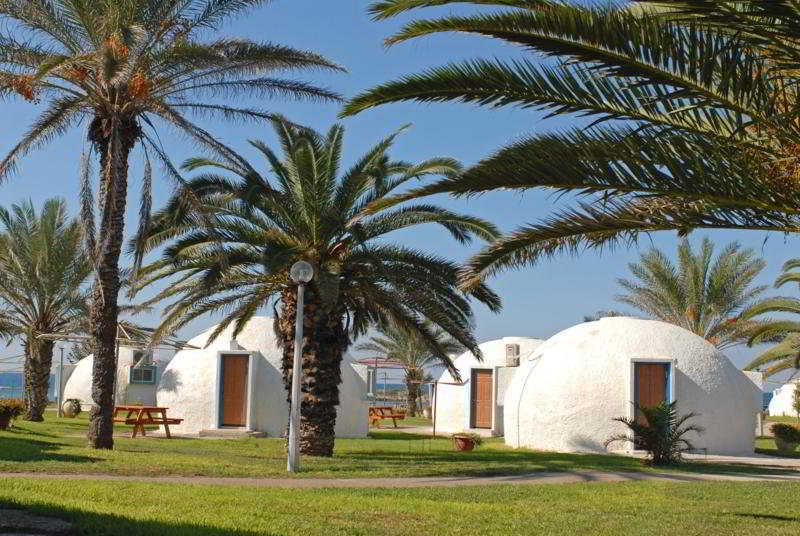 Shaar Hagolan Kibbutz Country Lodging ภายนอก รูปภาพ