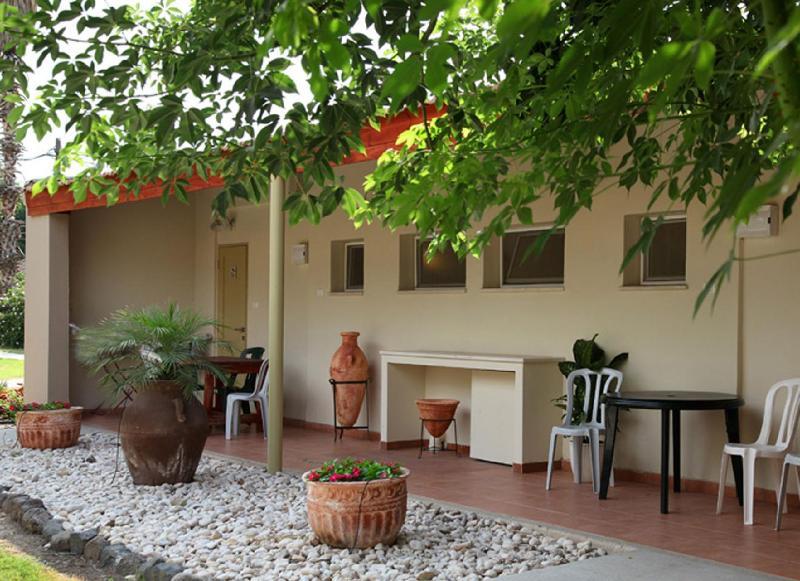 Shaar Hagolan Kibbutz Country Lodging ภายนอก รูปภาพ
